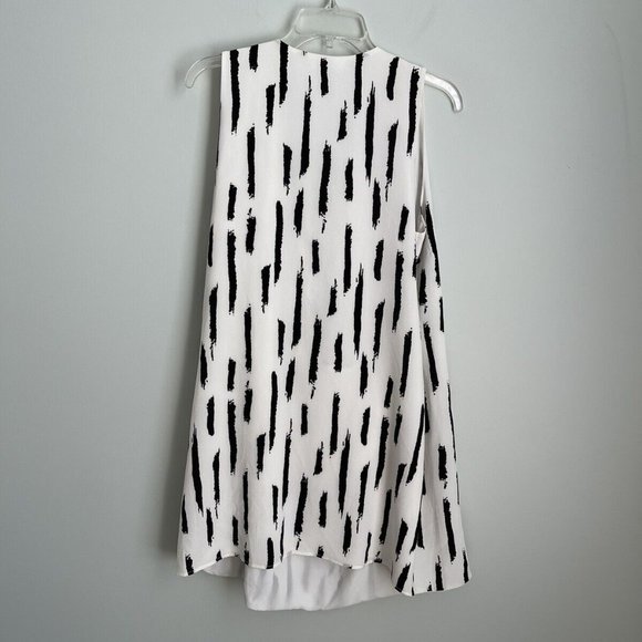 Mod Ref White Black Sleeveless Wrap Dress - Picture 3 of 5